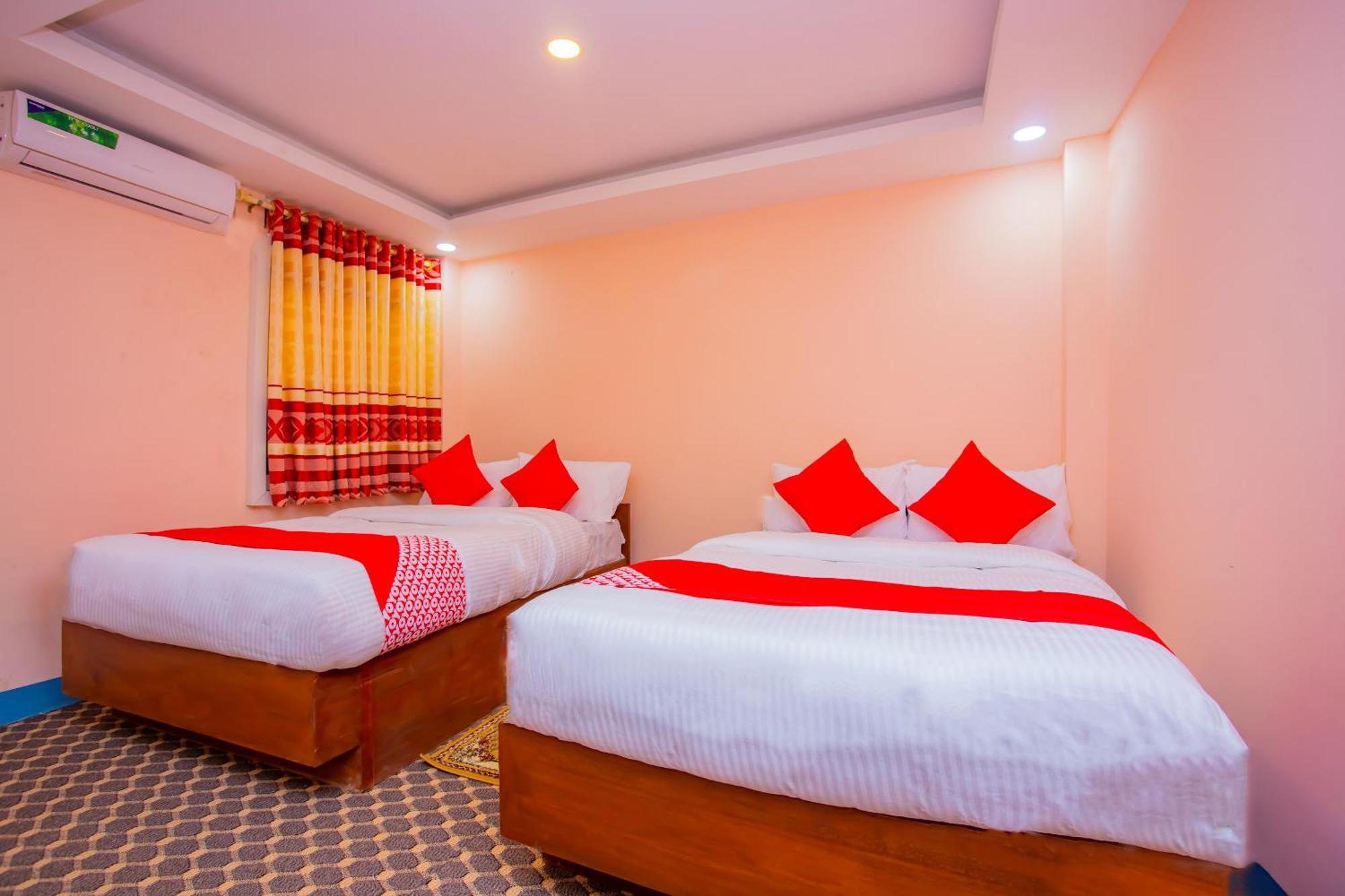 Oyo 589 Hotel Trimurti Kathmandu Exterior photo