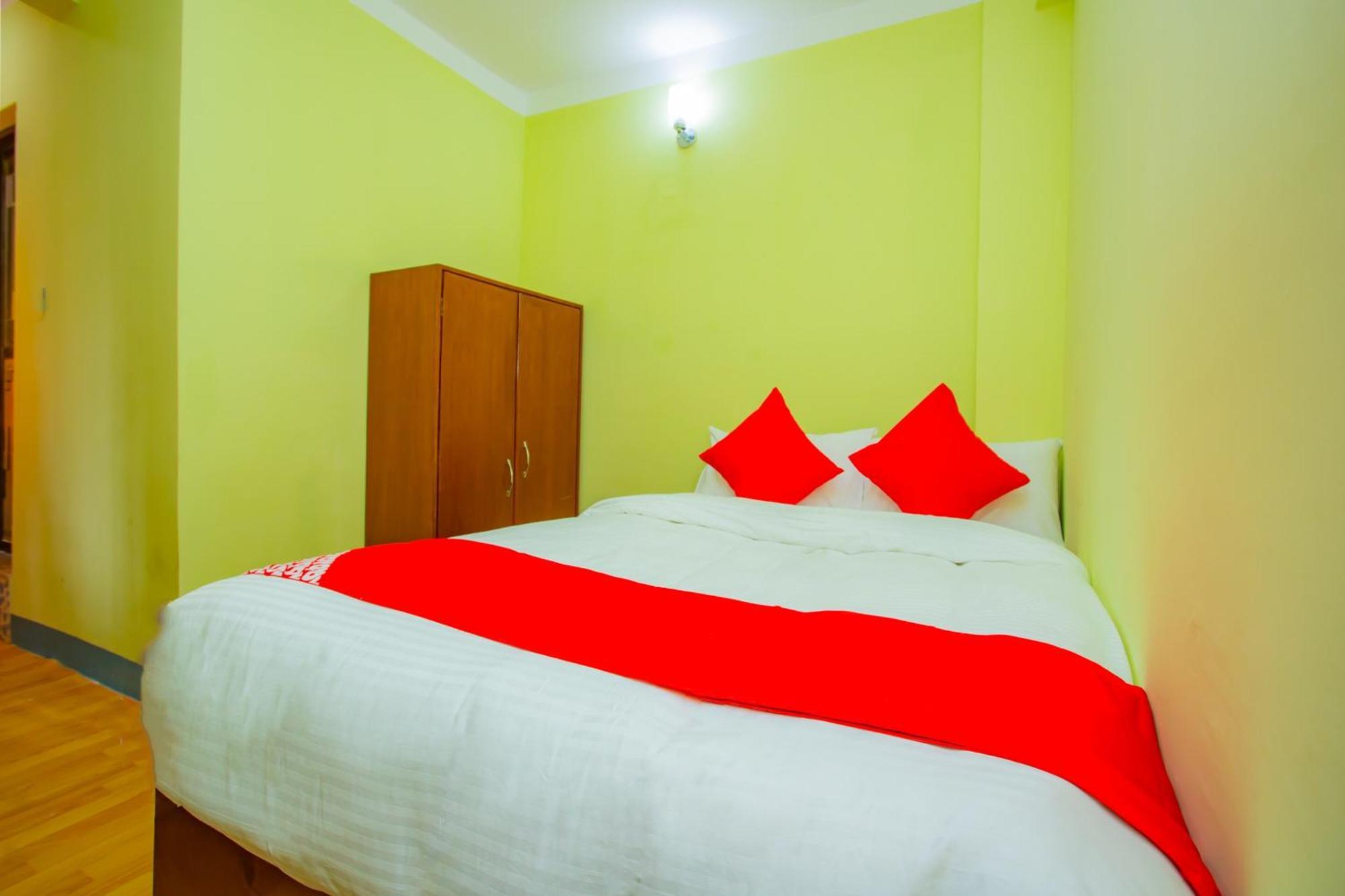 Oyo 589 Hotel Trimurti Kathmandu Exterior photo